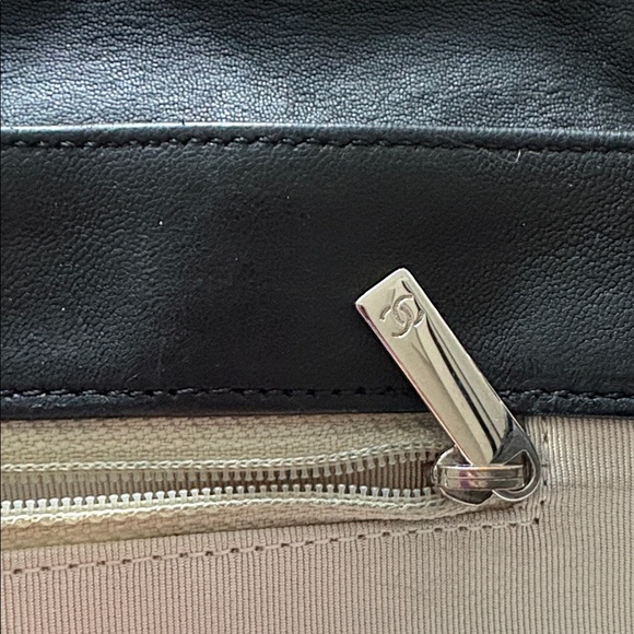 Chanel Quilted Maxi Chain Around Flap Bag - Picture 9 of 9